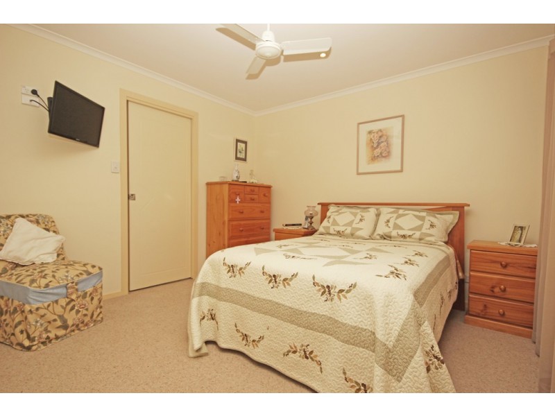 2/13 Tunis Street, Laurieton NSW 2443