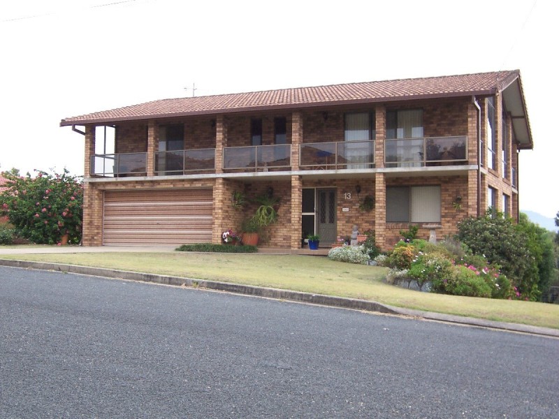 13 Bergalia Crescent, Camden Head NSW 2443