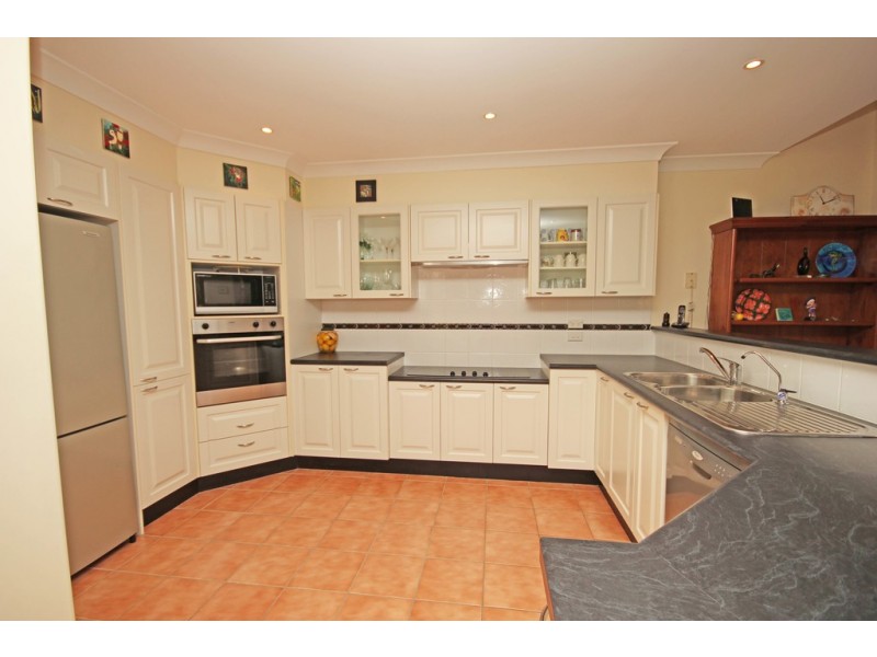 10 Fairwinds Avenue, Laurieton NSW 2443