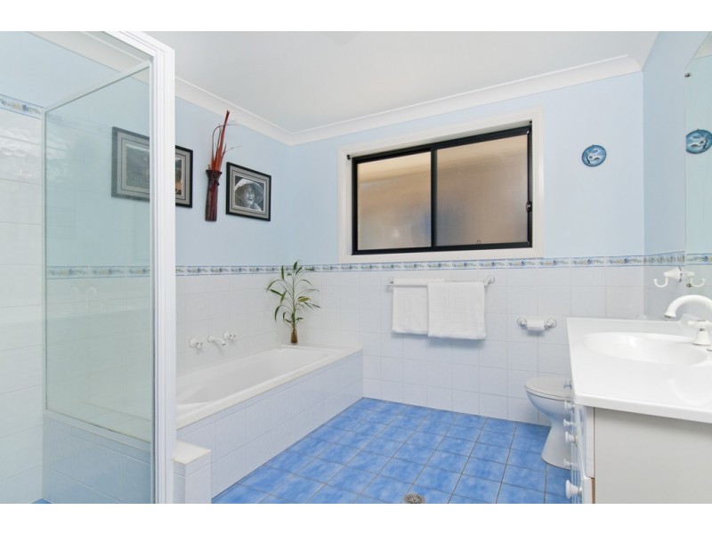 10 Fairwinds Avenue, Laurieton NSW 2443