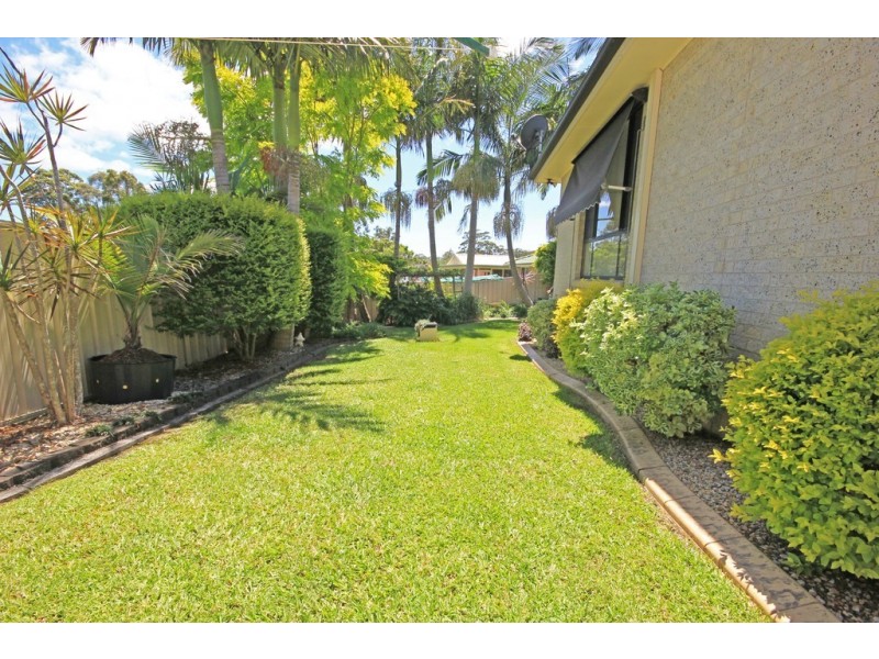 10 Fairwinds Avenue, Laurieton NSW 2443