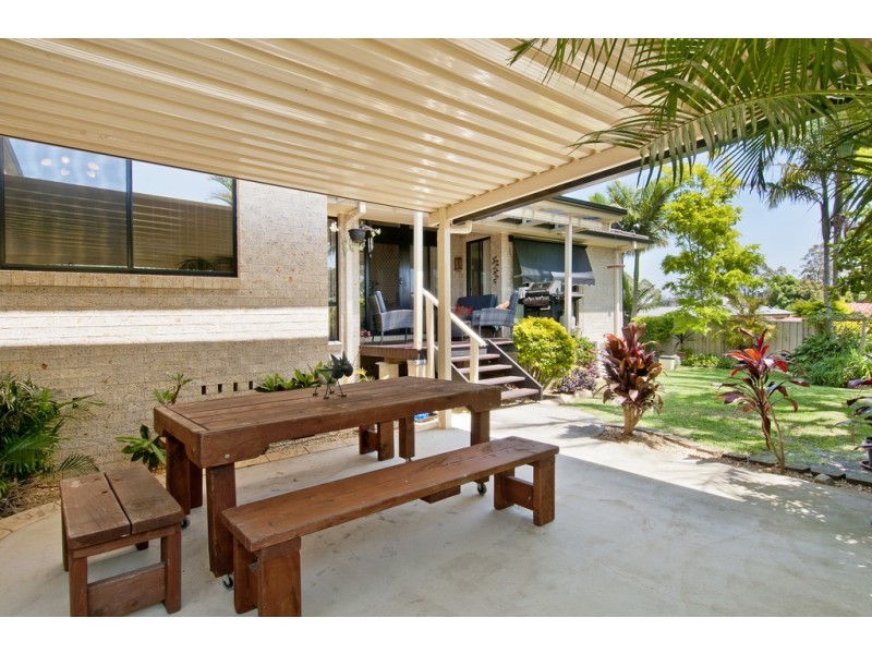 10 Fairwinds Avenue, Laurieton NSW 2443