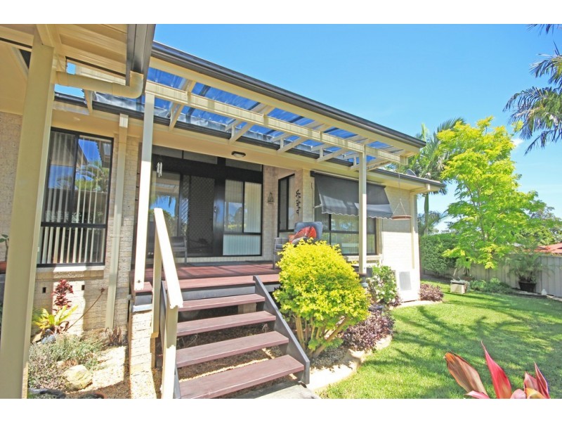 10 Fairwinds Avenue, Laurieton NSW 2443