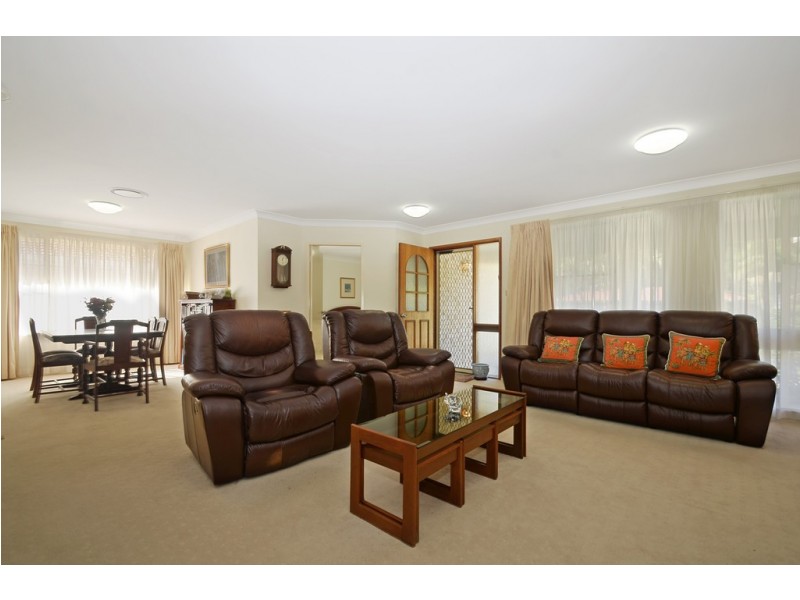 5 Scarborough Way, Dunbogan NSW 2443