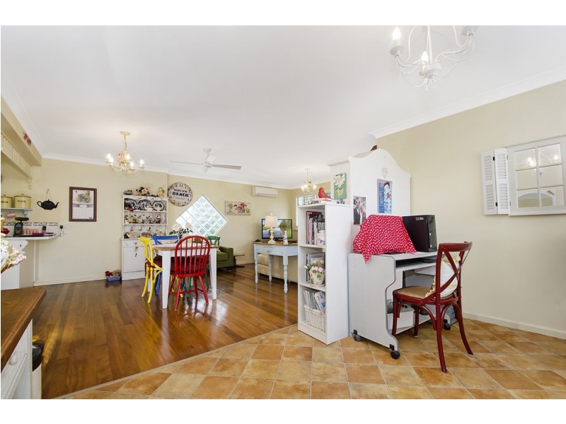 18 Bayside Avenue, North Haven NSW 2443