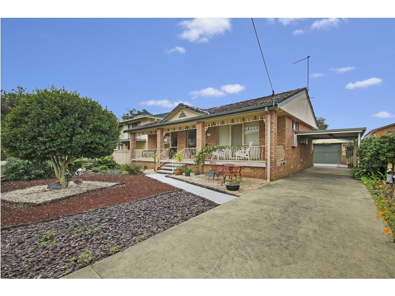 18 Bayside Avenue, North Haven NSW 2443