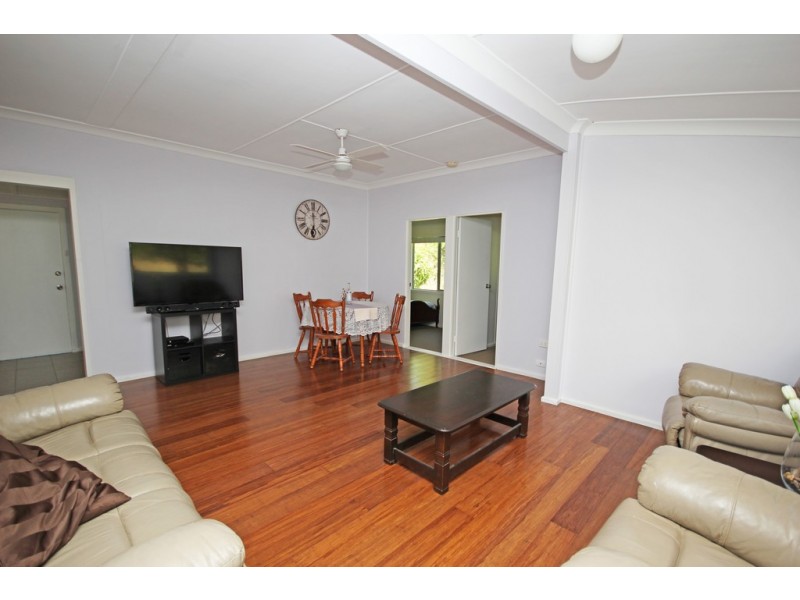 27 Station Street, Johns River NSW 2443