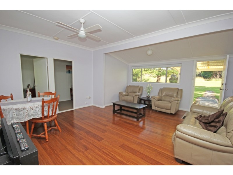 27 Station Street, Johns River NSW 2443