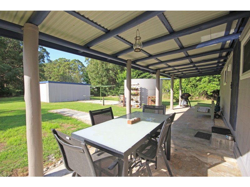 27 Station Street, Johns River NSW 2443