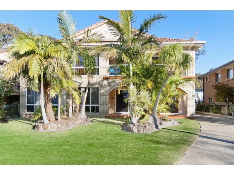 18 Camden Head Road, Dunbogan NSW 2443