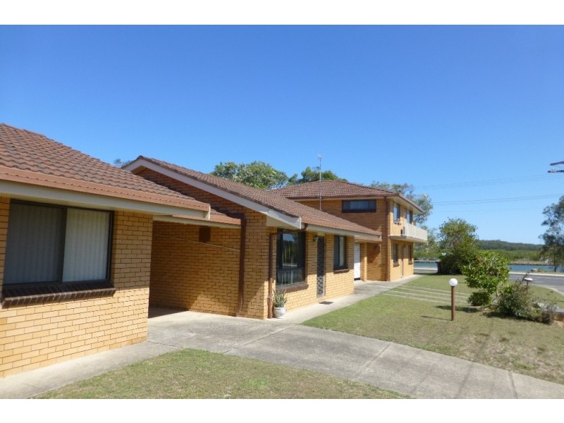 19 The Parade, North Haven NSW 2443