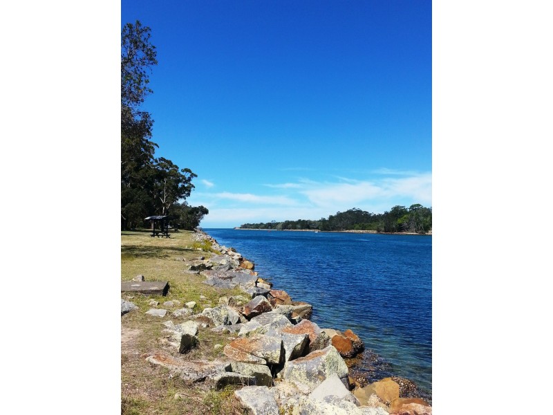 19 The Parade, North Haven NSW 2443