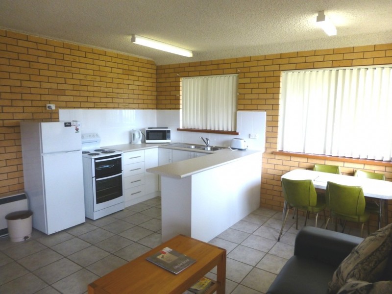 19 The Parade, North Haven NSW 2443