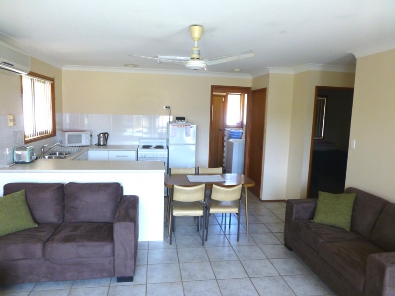 19 The Parade, North Haven NSW 2443