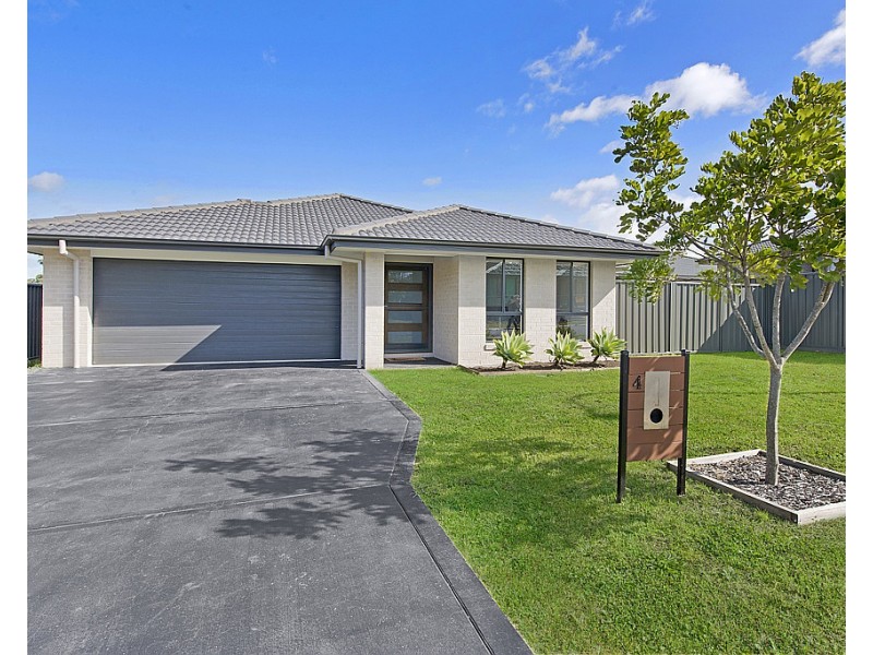4 Quandong Place, Kew NSW 2439