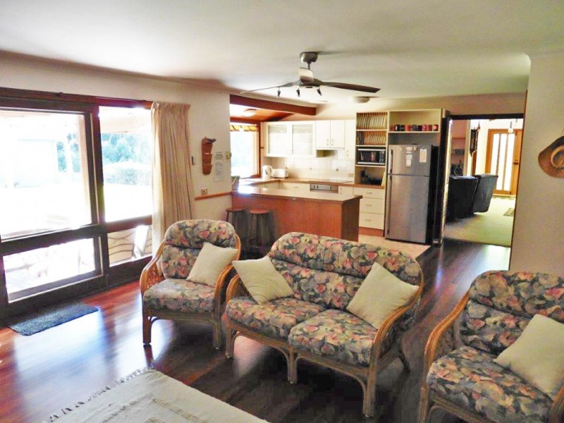 13 Mill Street, Laurieton NSW 2443