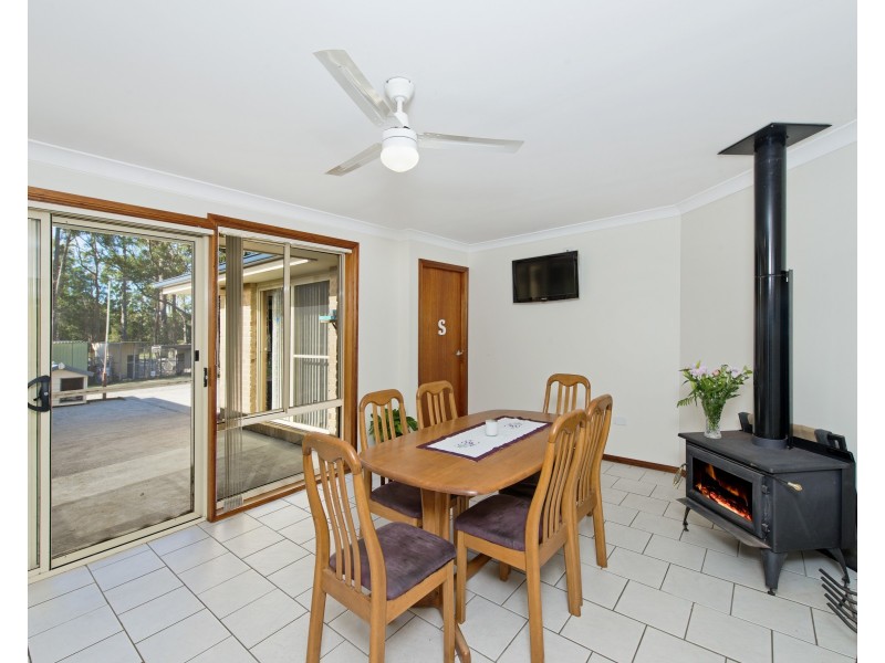 9 Benaroon Drive, Kendall NSW 2439