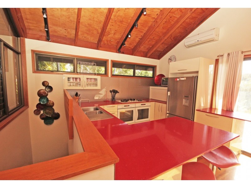 19 Bayside Avenue, North Haven NSW 2443