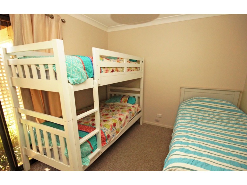 19 Bayside Avenue, North Haven NSW 2443