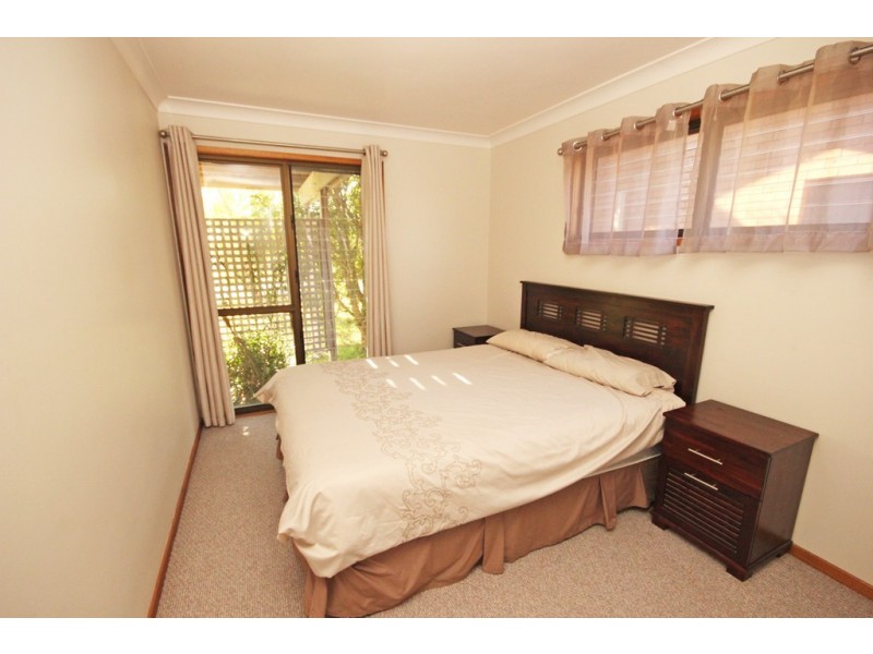 19 Bayside Avenue, North Haven NSW 2443