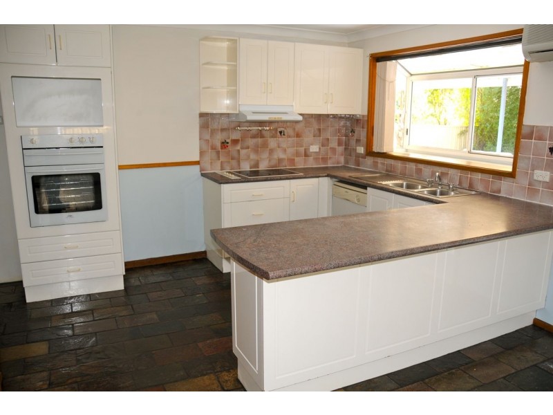 303 The Park Drive, Sanctuary Point NSW 2540