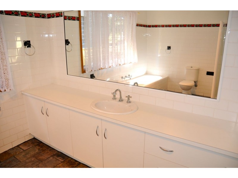 303 The Park Drive, Sanctuary Point NSW 2540