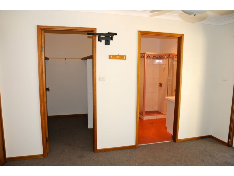 303 The Park Drive, Sanctuary Point NSW 2540