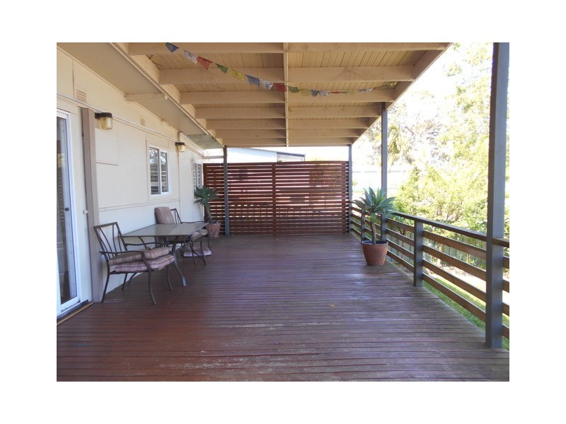 2 Bruce Street, St Georges Basin NSW 2540