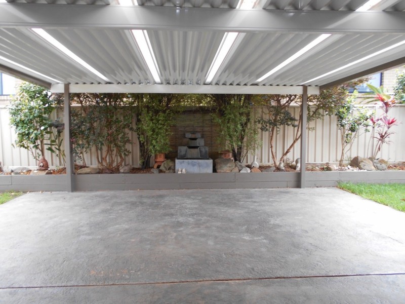 8 Hogbin Crs, St Georges Basin NSW 2540