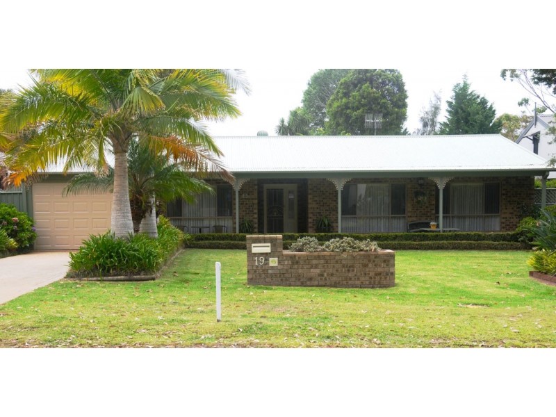 19 Greville Avenue, Sanctuary Point NSW 2540