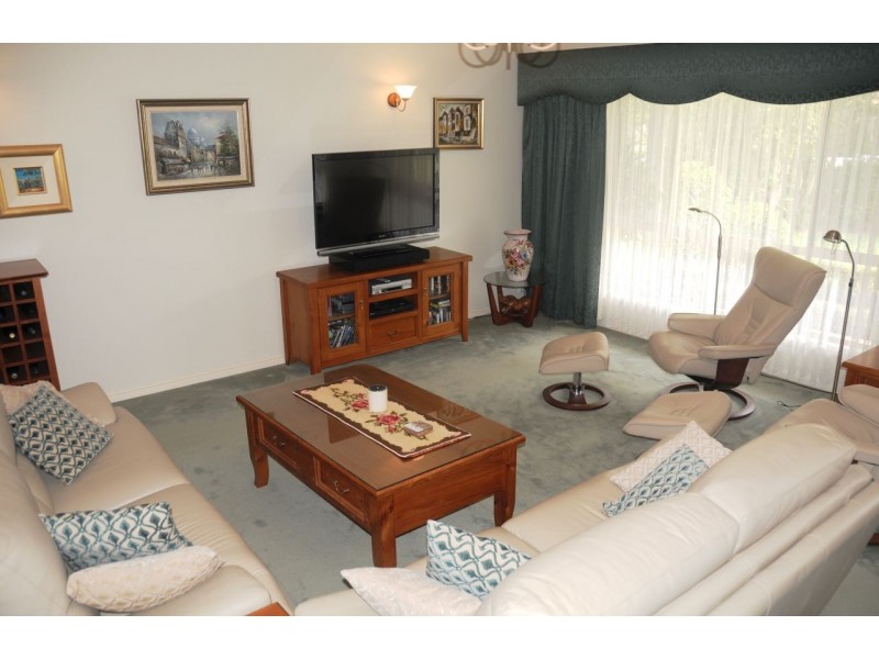 19 Greville Avenue, Sanctuary Point NSW 2540