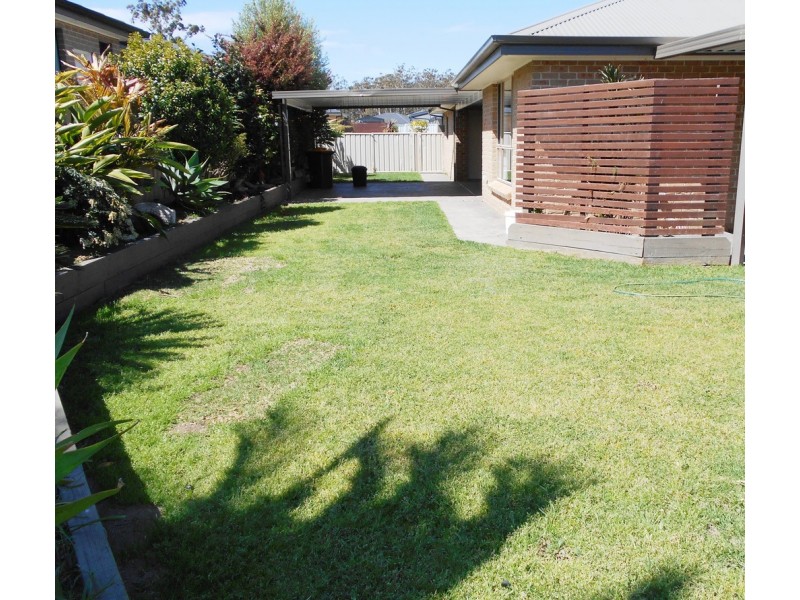 8 Hogbin Crs, Sanctuary Point NSW 2540