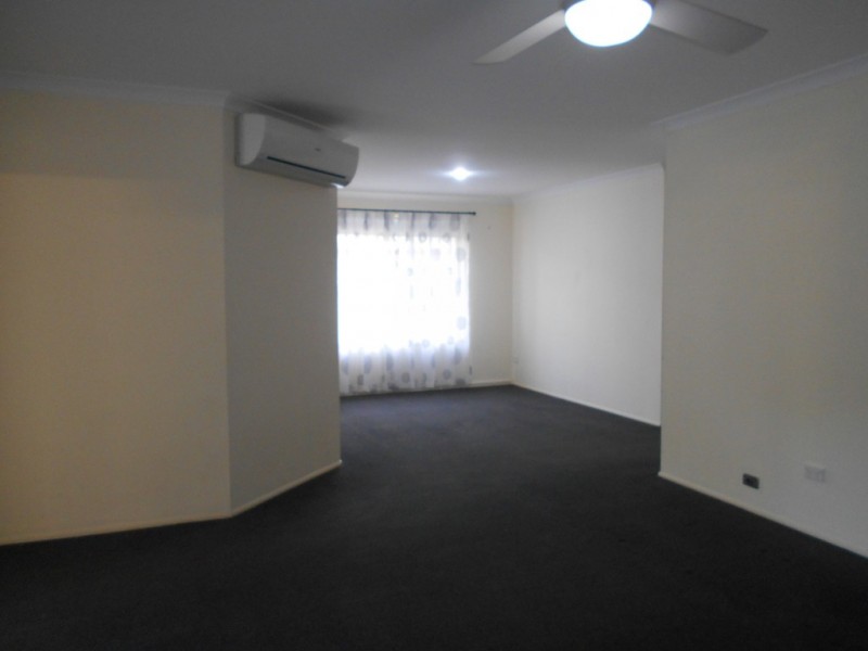 17 Claylands Drive, St Georges Basin NSW 2540