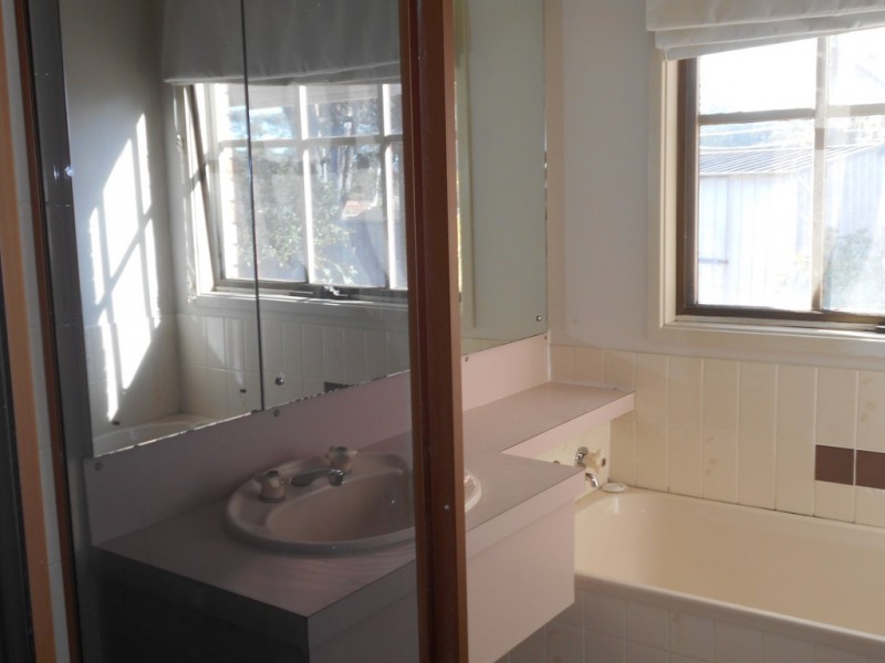 142 Waratah Crs, Sanctuary Point NSW 2540