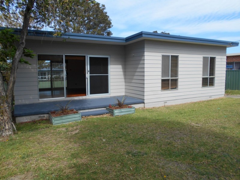 73 Macleans Point Rd, Sanctuary Point NSW 2540