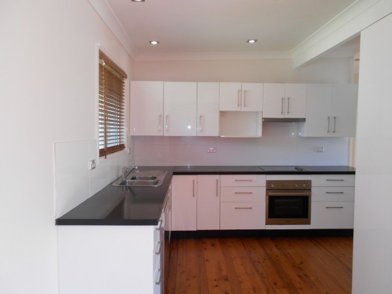 73 Macleans Point Rd, Sanctuary Point NSW 2540