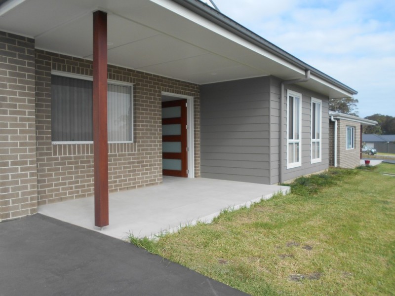 13 Nadine St, Sanctuary Point NSW 2540