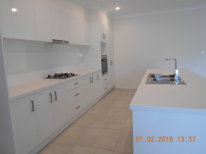 13 Nadine St, Sanctuary Point NSW 2540