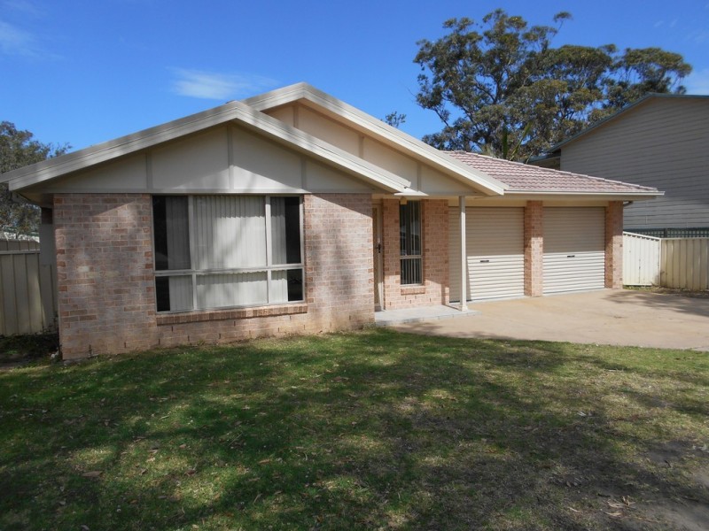 23 Macleans Point Rd, Sanctuary Point NSW 2540