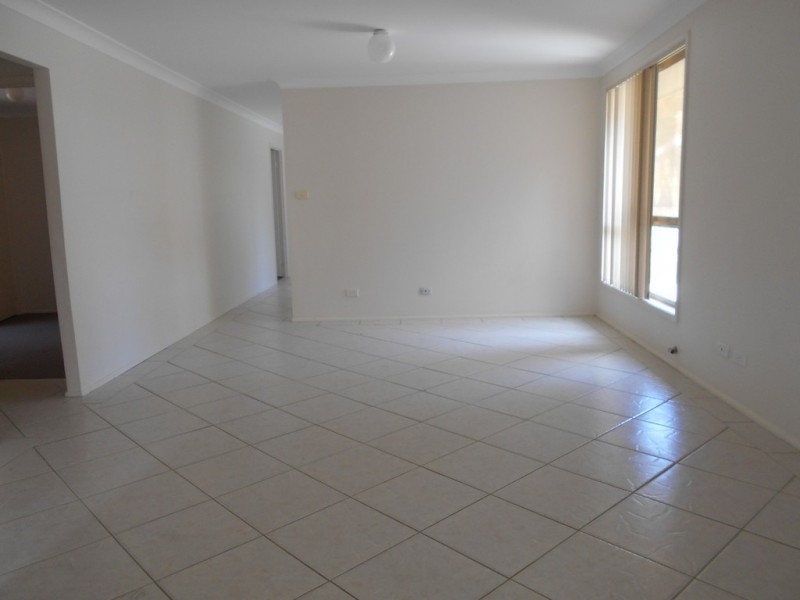 23 Macleans Point Rd, Sanctuary Point NSW 2540