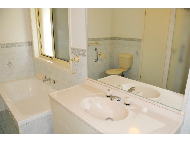 25 Nirimba Avenue, Sanctuary Point NSW 2540