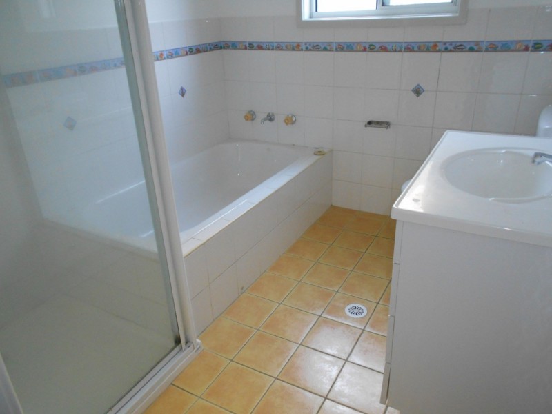 127 Tallyan Point Rd, Basin View NSW 2540