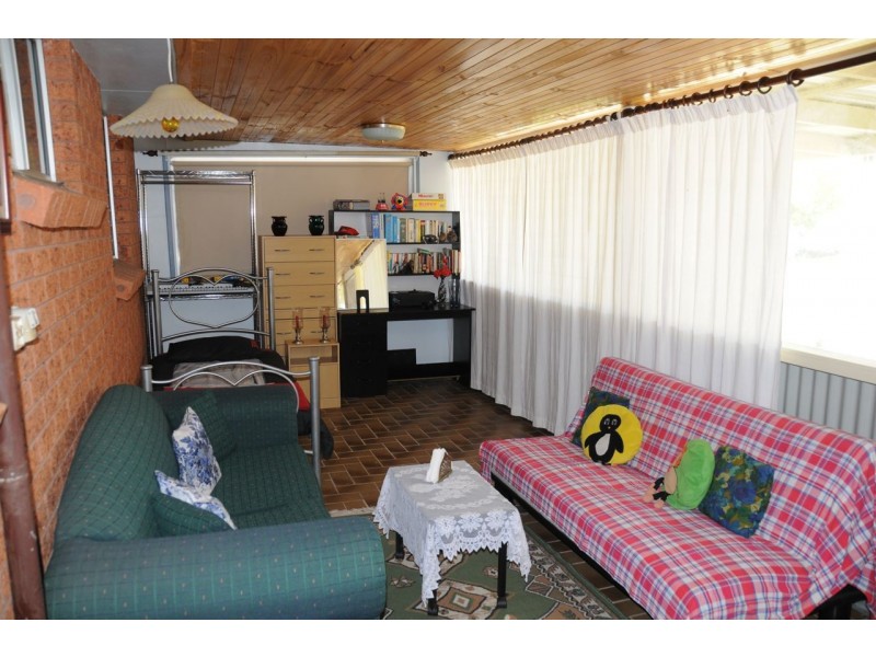 11 Macleans Point  Road, Sanctuary Point NSW 2540
