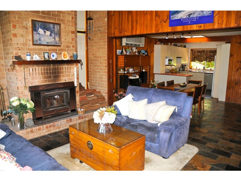 11 Loralyn Avenue, St Georges Basin NSW 2540