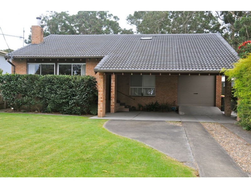 11 Loralyn Avenue, St Georges Basin NSW 2540