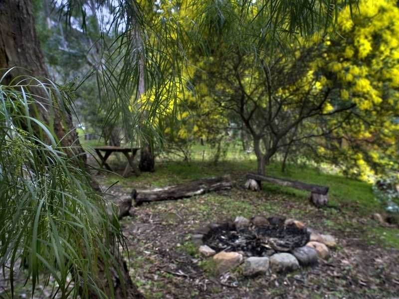 46 High Road, Halls Gap VIC 3381