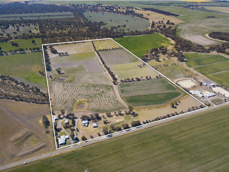 205 Heards Road, Riverside VIC 3401