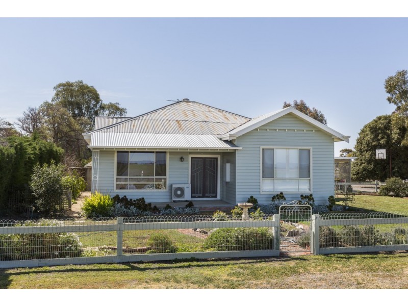 205 Heards Road, Riverside VIC 3401