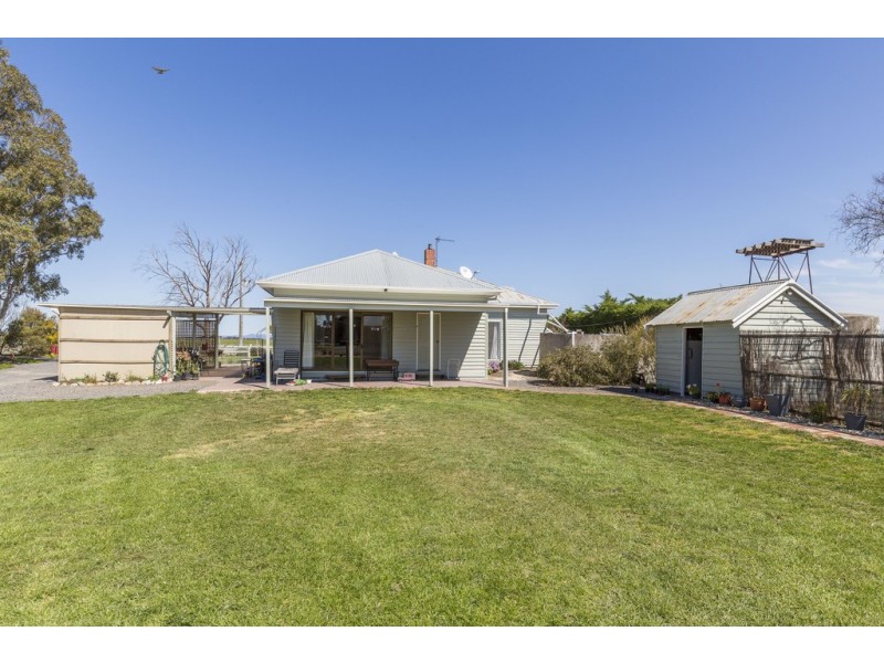 205 Heards Road, Riverside VIC 3401