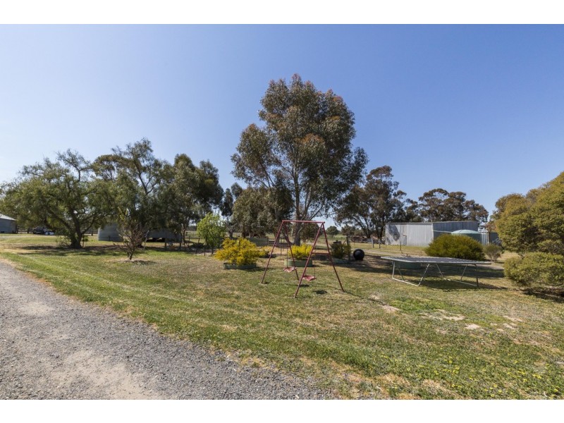 205 Heards Road, Riverside VIC 3401